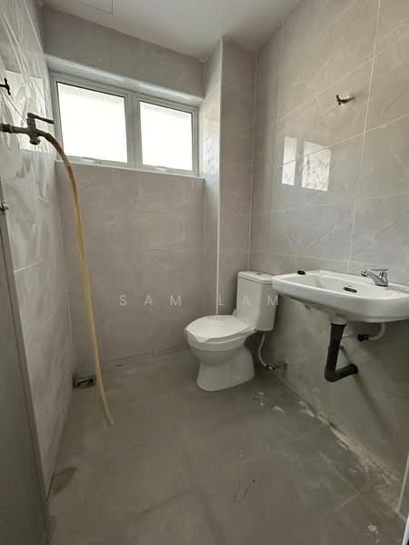 2.5-storey Terraced House for Sale in Taman Ipoh Baru (Ipoh) - Sam Lam - Bathroom - PropertyGuru.com.my