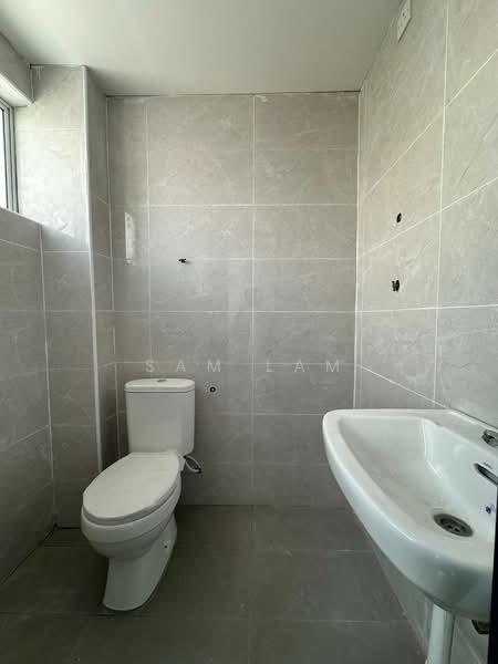 2.5-storey Terraced House for Sale in Taman Ipoh Baru (Ipoh) - Sam Lam - Bathroom - PropertyGuru.com.my