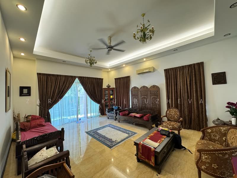 Bungalow for Sale in Setia Eco Park (Setia Alam) - Zarema Kulbuzheva - Living Room - PropertyGuru.com.my