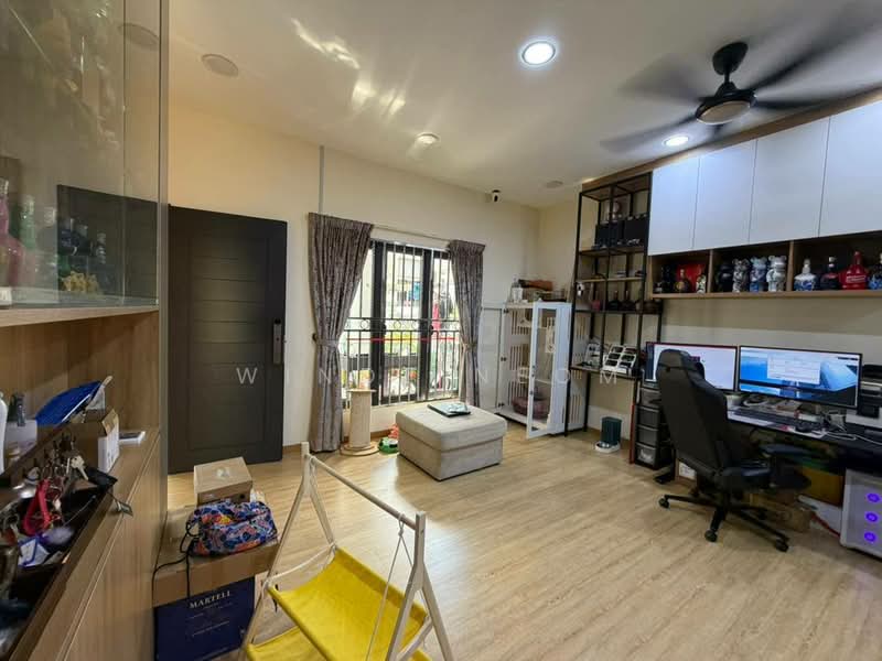 2.5-storey Terraced House for Sale in Taman Gembira (Jalan Klang Lama (Old Klang Road)) - Windz Neom - Study - PropertyGuru.com.my