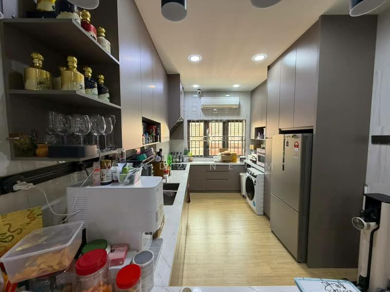 2.5-storey Terraced House for Sale in Taman Gembira (Jalan Klang Lama (Old Klang Road)) - Windz Neom - Kitchen - PropertyGuru.com.my