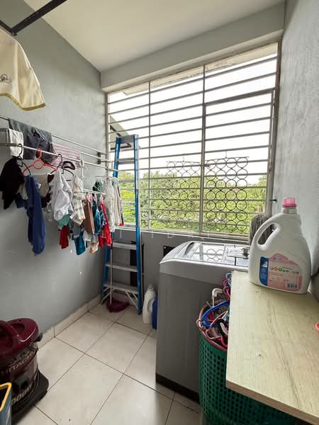 Rumah Teres 2 Tingkat untuk Dijual di Bangi (Selangor) - Ali Idris - Balcony - PropertyGuru.com.my