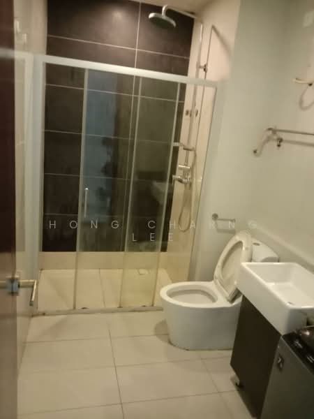 Condominium for Rent at Amberside @ Country Garden Danga Bay - Hong Charng Lee - Bathroom - PropertyGuru.com.my