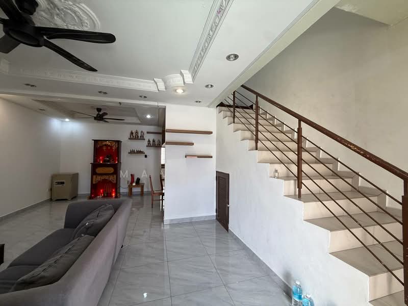 2-storey Terraced House for Rent in Taman Setia Indah (Tebrau) - Mavis Hew - Living Room - PropertyGuru.com.my