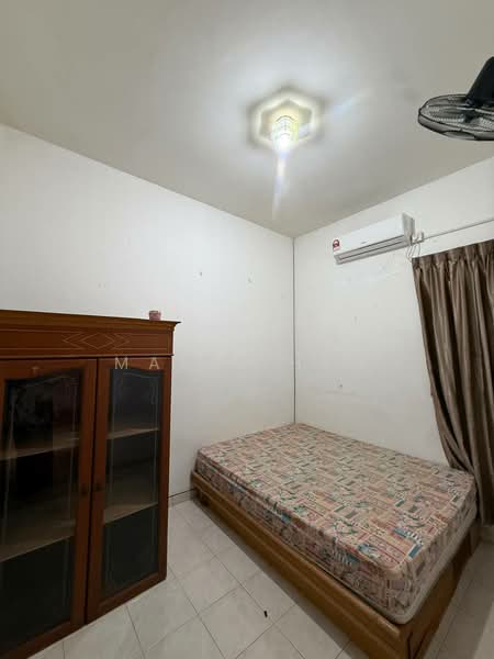 2-storey Terraced House for Rent in Taman Setia Indah (Tebrau) - Mavis Hew - Bedroom - PropertyGuru.com.my