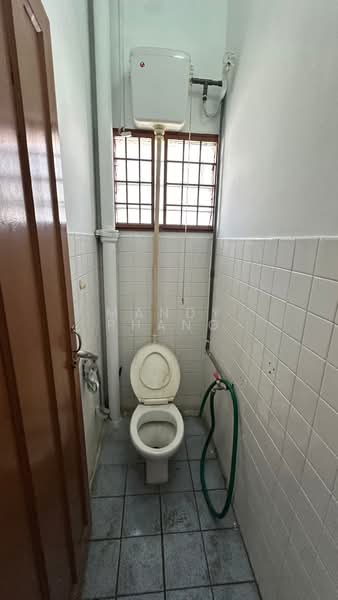 Rumah Teres 1 Tingkat untuk Disewa di Taman Ipoh Selatan (Ipoh) - Mandy Phang - Bathroom - PropertyGuru.com.my