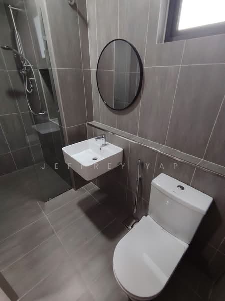 Servis Apartment untuk Disewa di The Pulse Residence - Jeffrey Yap - Bathroom - PropertyGuru.com.my