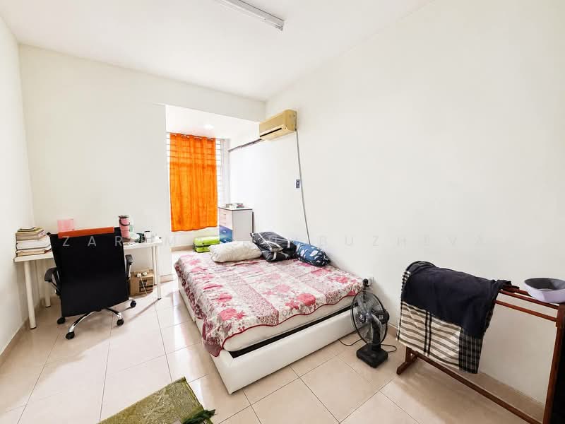Bangi Avenue - 3