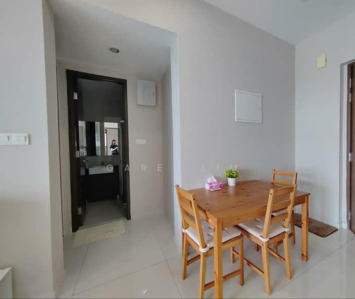 Condominium for Rent at Amberside @ Country Garden Danga Bay - Garet Lim - Dining Room - PropertyGuru.com.my