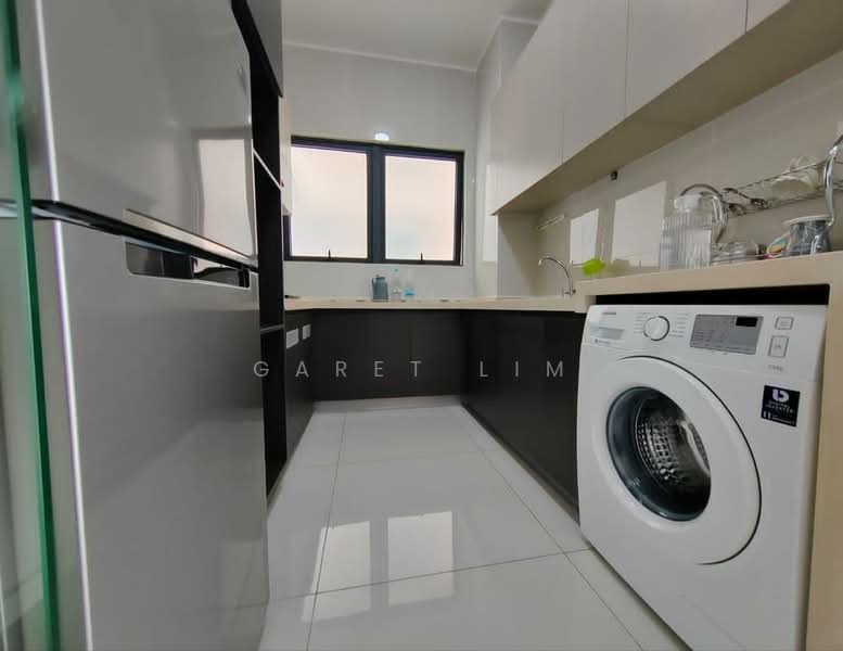 Condominium for Rent at Amberside @ Country Garden Danga Bay - Garet Lim - Kitchen - PropertyGuru.com.my