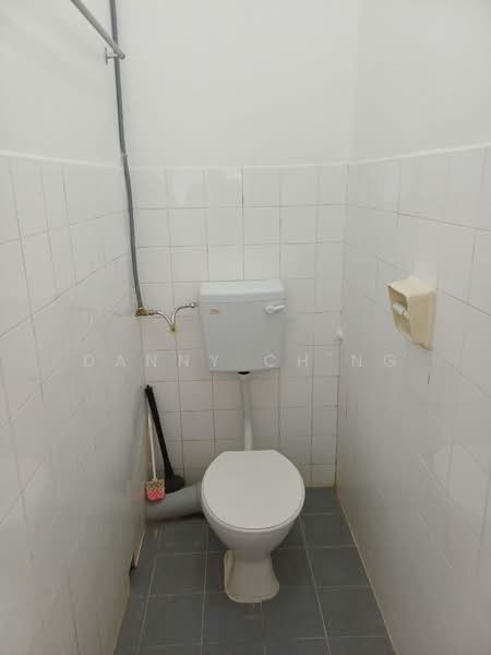 Flat for Sale at Sun Moon City - Danny Ch'ng - Bathroom - PropertyGuru.com.my