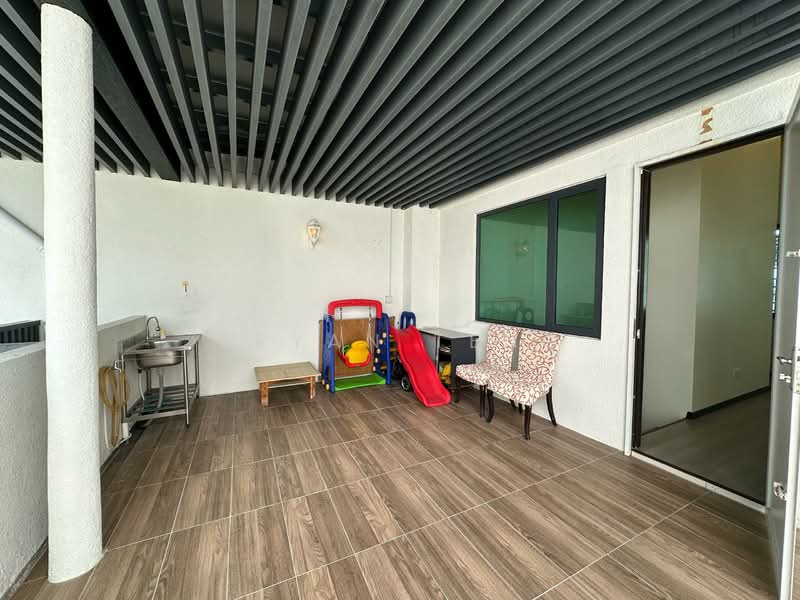 Rumah Teres 3 Tingkat untuk Disewa di Sungai Ara (Penang) - Bryan Teng - Balcony - PropertyGuru.com.my