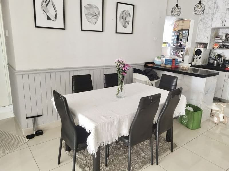 Service Residence for Rent at Maxim Citylights - Hasniza Ibrahim - Dining Room - PropertyGuru.com.my