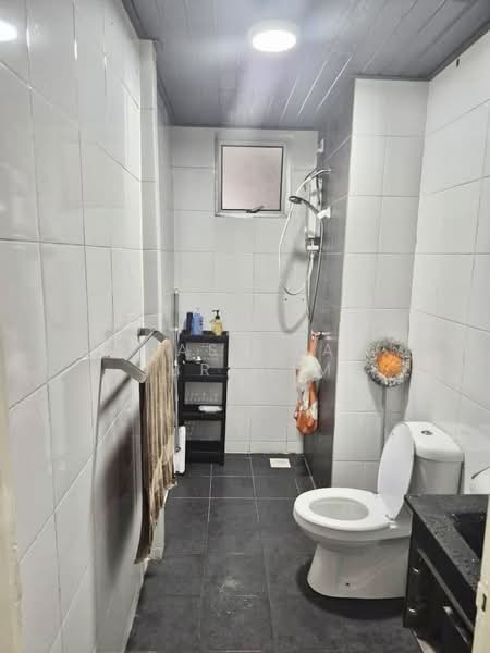 Service Residence for Rent at Maxim Citylights - Hasniza Ibrahim - Bathroom - PropertyGuru.com.my