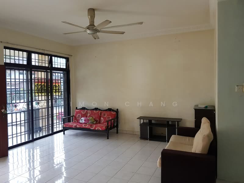 Rumah Teres 2 Tingkat untuk Dijual di Taman Desa Tebrau (Tebrau) - Simon Chang - Living Room - PropertyGuru.com.my