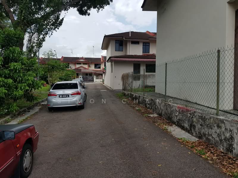 Rumah Teres 2 Tingkat untuk Dijual di Taman Desa Tebrau (Tebrau) - Simon Chang - Exterior - PropertyGuru.com.my