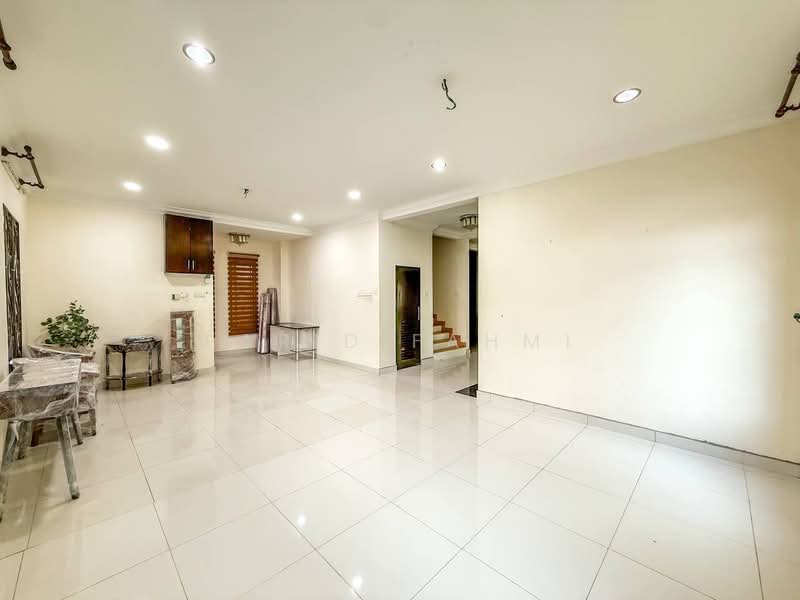Semi-Detached House for Sale in Puncak Bangi (Bandar Baru Bangi) - Farid Fahmi - PropertyGuru.com.my