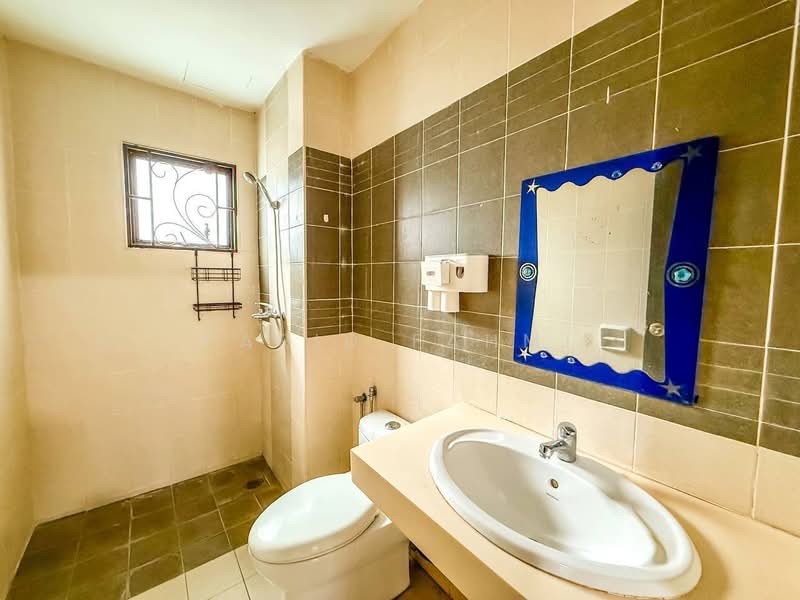 Semi-Detached House for Sale in Puncak Bangi (Bandar Baru Bangi) - Farid Fahmi - PropertyGuru.com.my