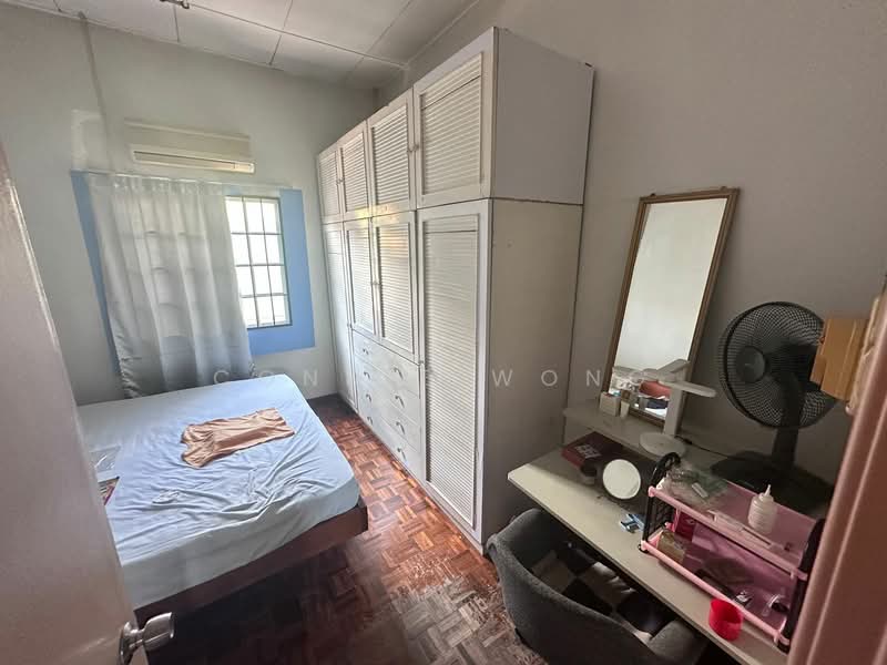 2-storey Terraced House for Sale in Bandar Kinrara Seksyen 1 (Bandar Kinrara) - Connie Wong - Bedroom - PropertyGuru.com.my