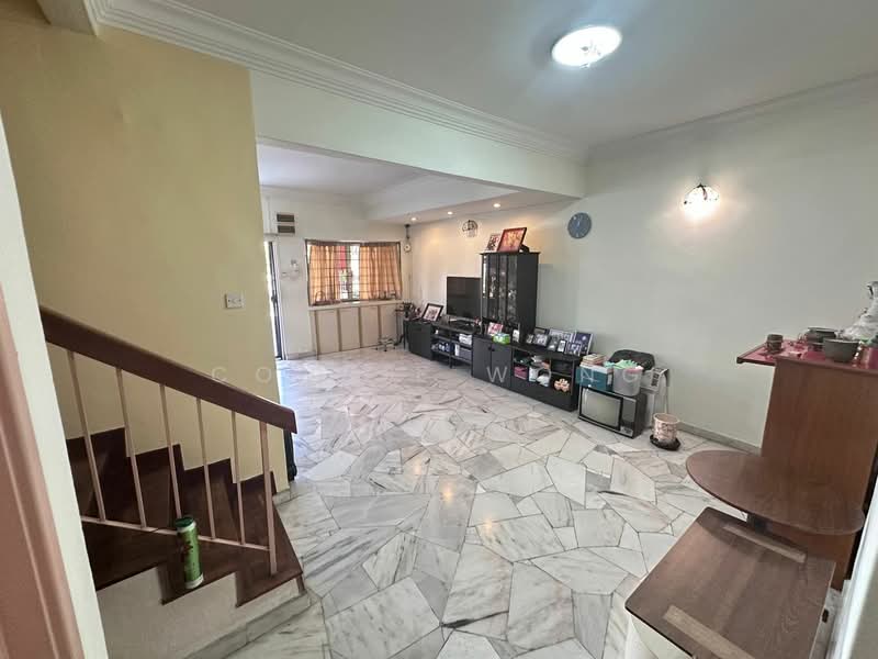 2-storey Terraced House for Sale in Bandar Kinrara Seksyen 1 (Bandar Kinrara) - Connie Wong - Living Room - PropertyGuru.com.my