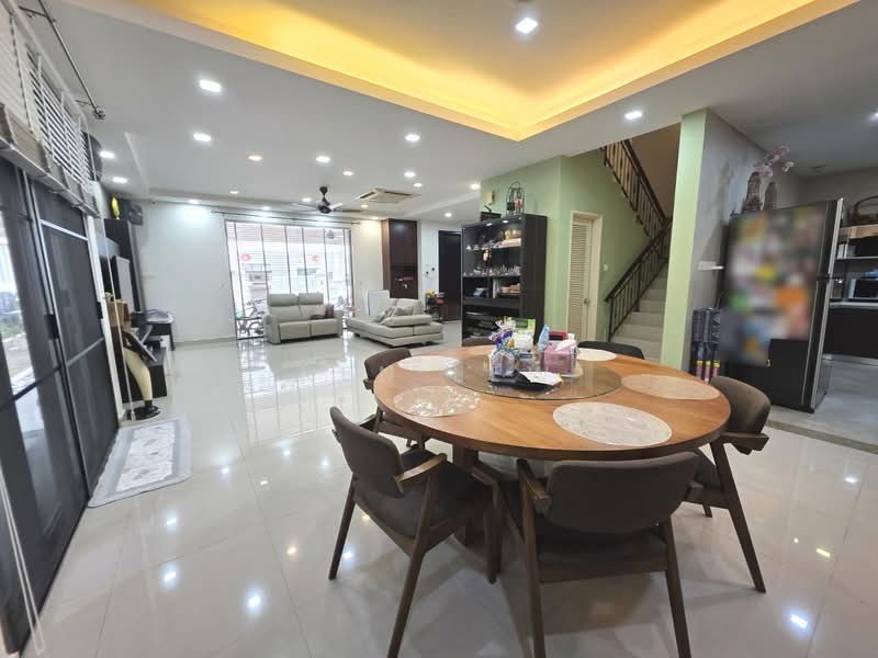 Rumah Berkembar untuk Dijual di Taman Bukit Prima (Cheras) - Ken Lew - Living Room - PropertyGuru.com.my