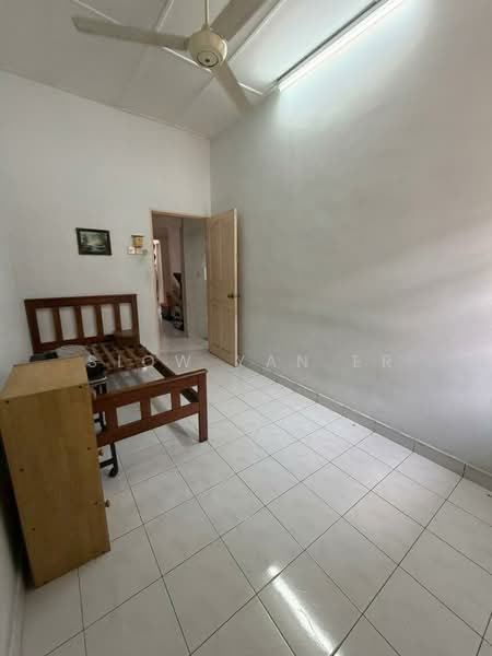 1-storey Terraced House for Sale in Taman Molek (Johor Bahru) - Siow Yan Er - Bedroom - PropertyGuru.com.my