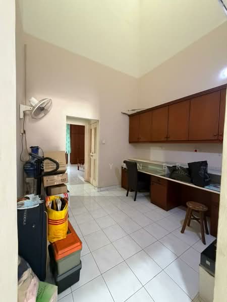 1-storey Terraced House for Sale in Taman Molek (Johor Bahru) - Siow Yan Er - Study - PropertyGuru.com.my