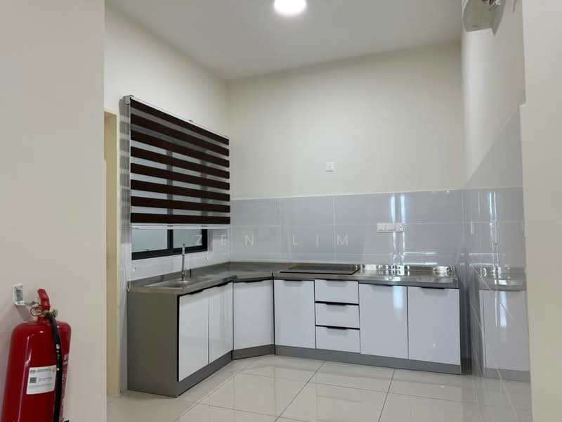 Kondominium untuk Dijual di Brezza Hill - Zen Lim - Kitchen - PropertyGuru.com.my