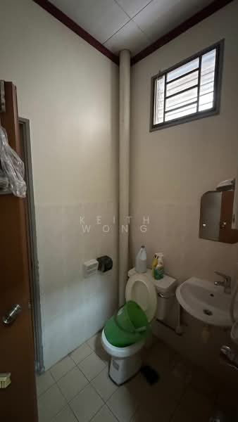 Rumah Teres untuk Dijual di Taman Mutiara Rini (Skudai) - Keith Wong - Bathroom - PropertyGuru.com.my