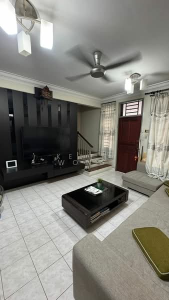 Rumah Teres untuk Dijual di Taman Mutiara Rini (Skudai) - Keith Wong - Living Room - PropertyGuru.com.my
