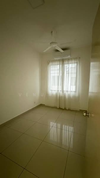 2-storey Terraced House for Rent in Bandar Rimbayu (Telok Panglima Garang) - Venus Sim - Bedroom - PropertyGuru.com.my