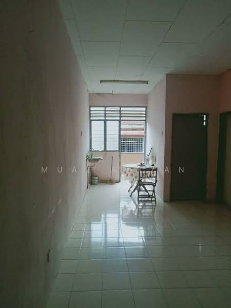 Terraced House for Sale in Aman Jaya Seroja 1 (Sungai Lalang) - Muaz Azizan - Corridor - PropertyGuru.com.my