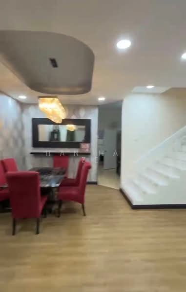 Rumah Teres untuk Dijual di Taman Pelangi Semenyih (Semenyih) - Han Haw Ze - Dining Room - PropertyGuru.com.my
