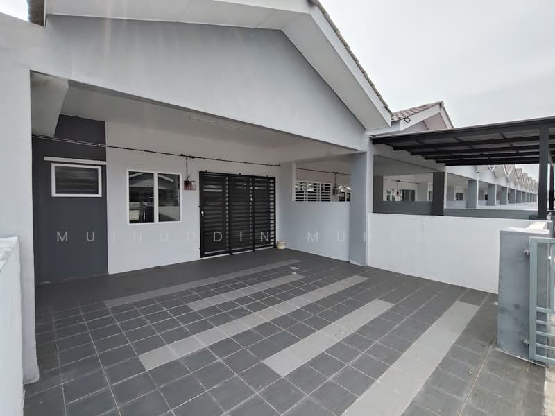 1-storey Terraced House for Rent in Sitiawan (Perak) - Muinuddin Muhamad - Exterior - PropertyGuru.com.my