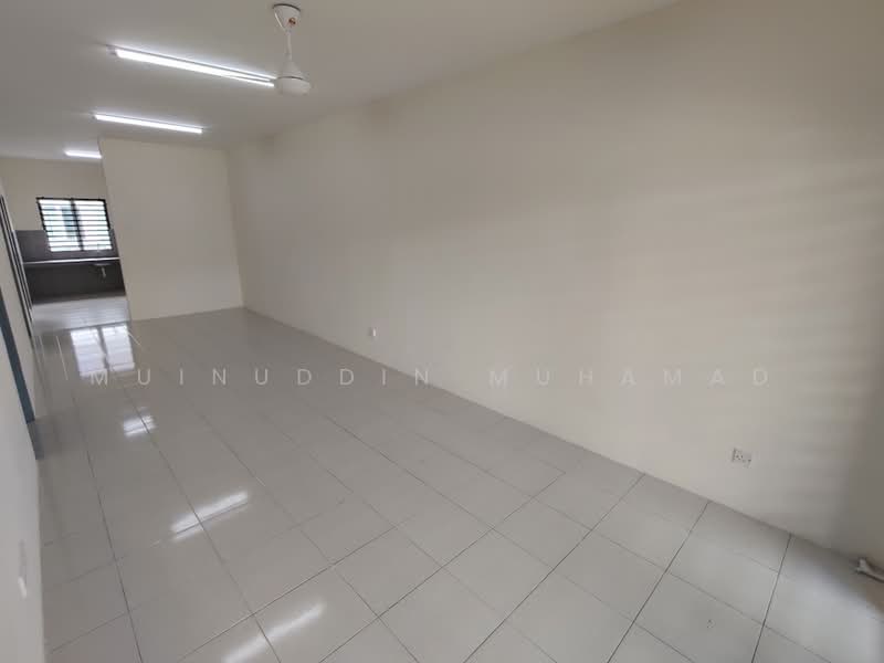 1-storey Terraced House for Rent in Sitiawan (Perak) - Muinuddin Muhamad - Living Room - PropertyGuru.com.my