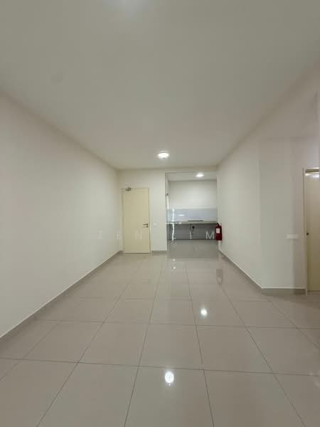 Kondominium untuk Dijual di Brezza Hill - Zen Lim - Corridor - PropertyGuru.com.my
