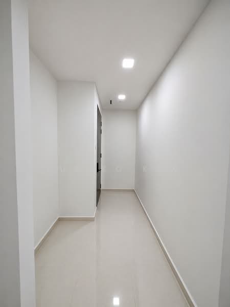 Servis Apartment untuk Disewa di Pavilion Damansara Heights - Yumiko Kew - Corridor - PropertyGuru.com.my