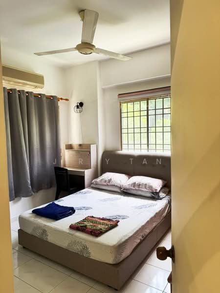 Pangsapuri untuk Disewa di Gambier Heights - Jerry Tan - Bedroom - PropertyGuru.com.my