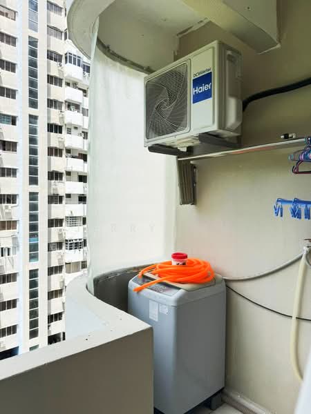 Pangsapuri untuk Disewa di Gambier Heights - Jerry Tan - Balcony - PropertyGuru.com.my
