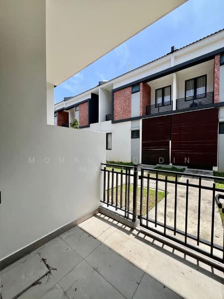 Rumah Teres 2 Tingkat untuk Dijual di Shah Alam (Selangor) - Mohammad Din Majid - PropertyGuru.com.my