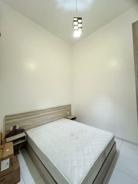 Rumah Teres 2 Tingkat untuk Dijual di Setia Tropika (Johor Bahru) - Jojo Chung - Bedroom - PropertyGuru.com.my