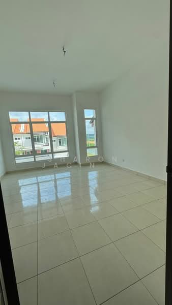 Rumah Teres 2 Tingkat untuk Dijual di Seremban (Negeri Sembilan) - Sharon Jacinta Mary Pinto - Living Room - PropertyGuru.com.my