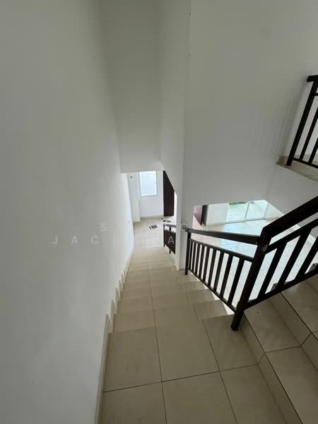 Rumah Teres 2 Tingkat untuk Dijual di Seremban (Negeri Sembilan) - Sharon Jacinta Mary Pinto - Corridor - PropertyGuru.com.my