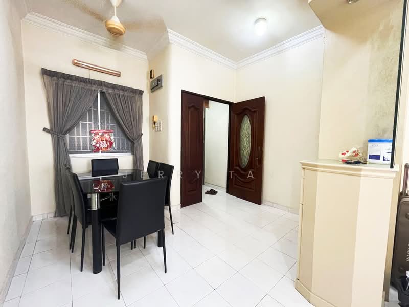 Pangsapuri untuk Disewa di Gambier Heights - Jerry Tan - Dining Room - PropertyGuru.com.my