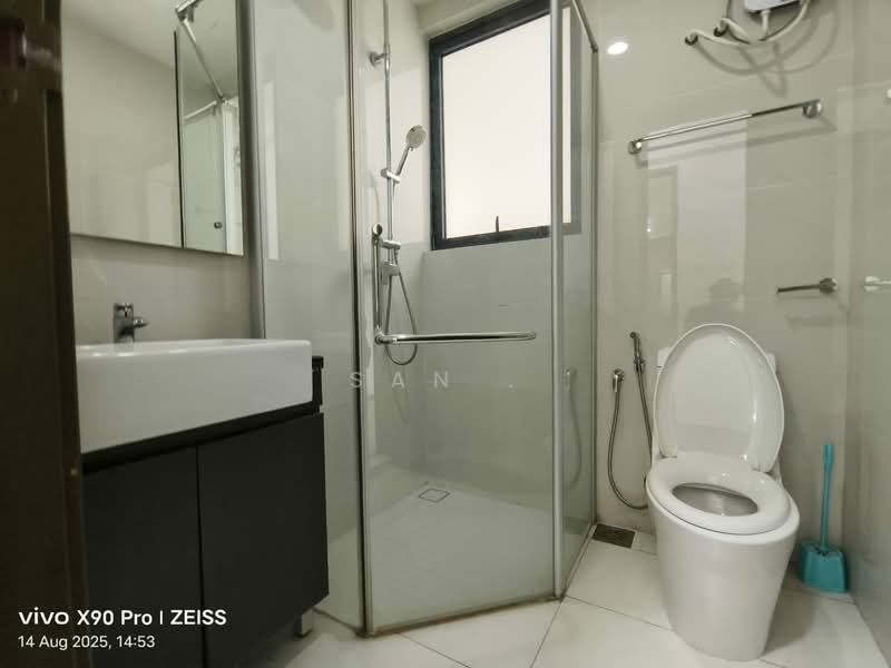 Condominium for Rent at Bay Point @ Country Garden Danga Bay - San . - PropertyGuru.com.my