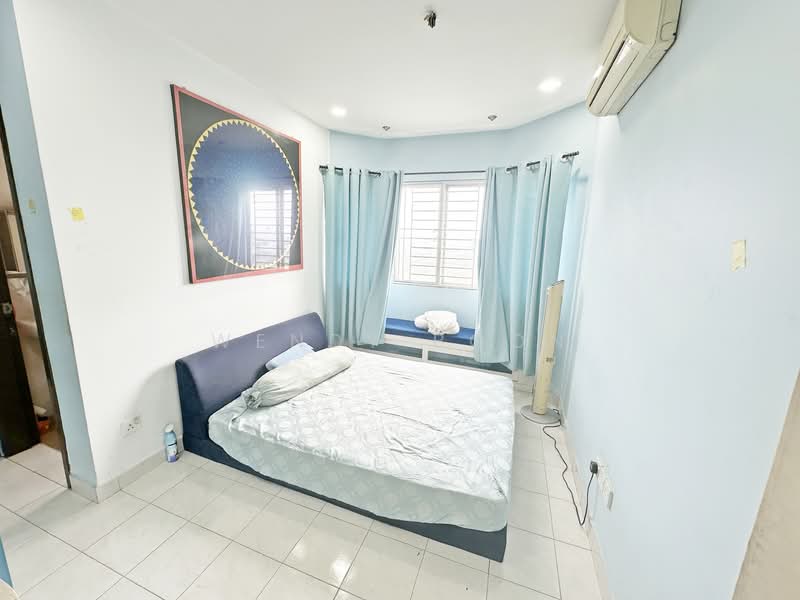 Pangsapuri untuk Dijual di Puteri Bayu Apartment - Wendy Boon - Bedroom - PropertyGuru.com.my