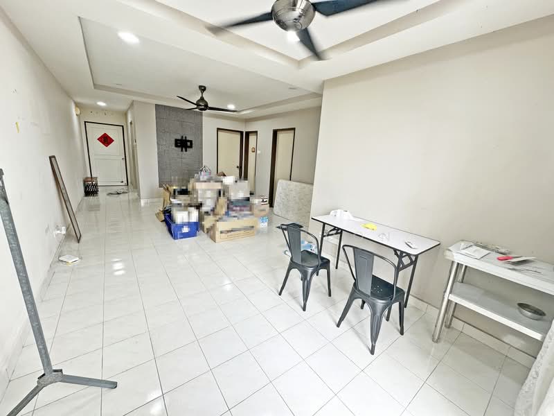 Pangsapuri untuk Dijual di Puteri Bayu Apartment - Wendy Boon - Living Room - PropertyGuru.com.my