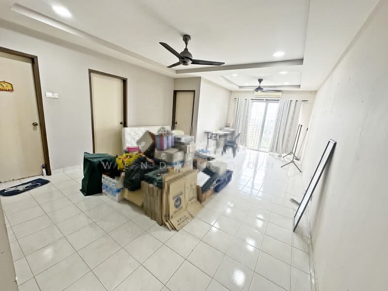 Pangsapuri untuk Dijual di Puteri Bayu Apartment - Wendy Boon - Living Room - PropertyGuru.com.my