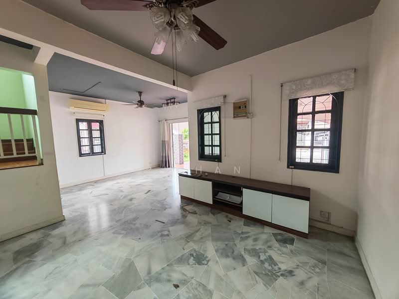 2-storey Terraced House for Sale in Usj 2 (Subang Jaya) - RL Han - Living Room - PropertyGuru.com.my