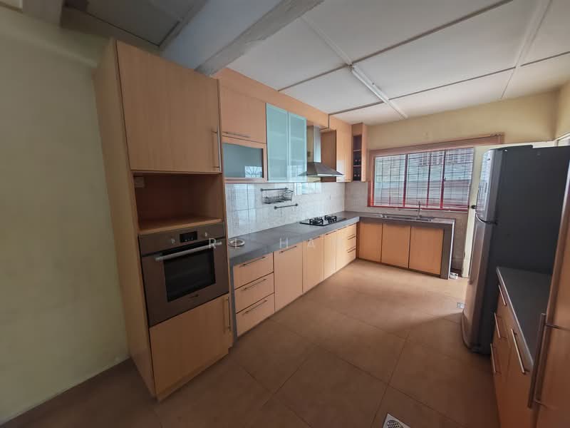 2-storey Terraced House for Sale in Usj 2 (Subang Jaya) - RL Han - Kitchen - PropertyGuru.com.my